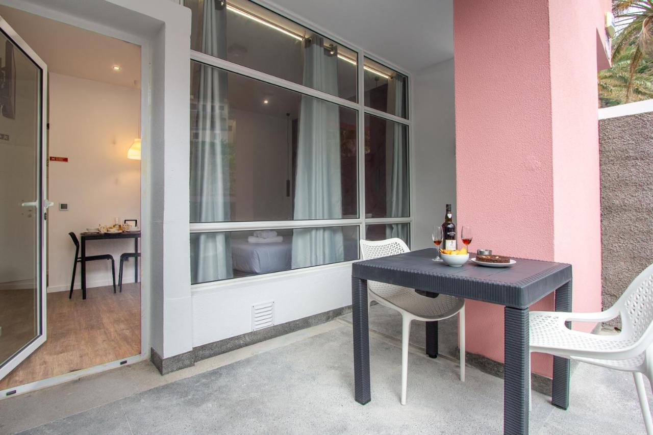 The Jolie - Apartments By The Ocean Porto Moniz Exteriör bild