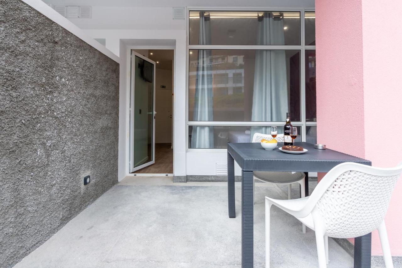 The Jolie - Apartments By The Ocean Porto Moniz Exteriör bild