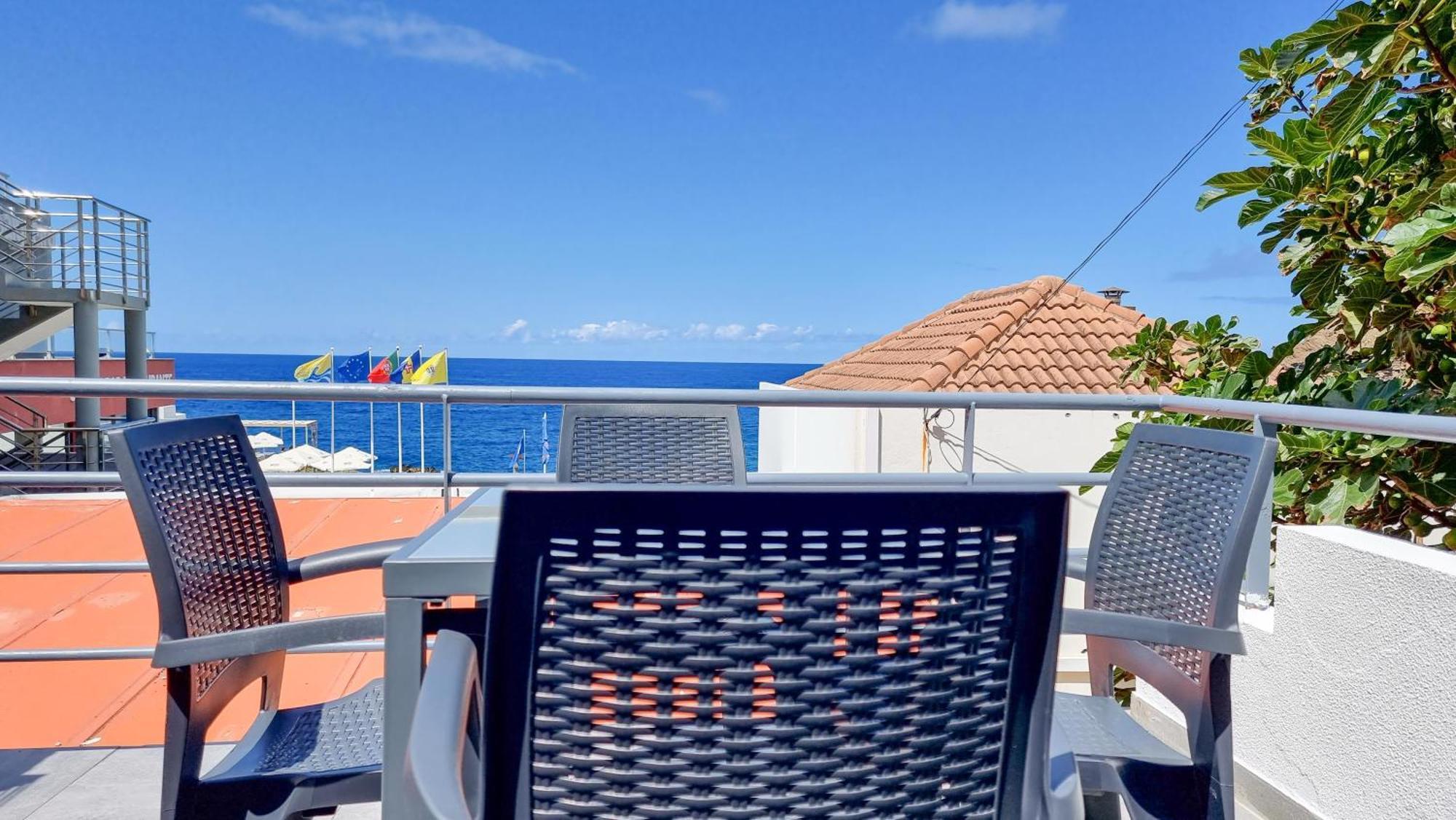 The Jolie - Apartments By The Ocean Porto Moniz Exteriör bild